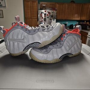 NIKE AIR FOAMPOSITE SIZE 10.5